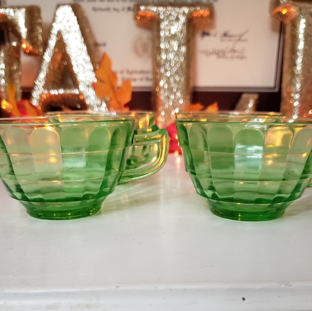 Vintage green depression glass cup set of 4